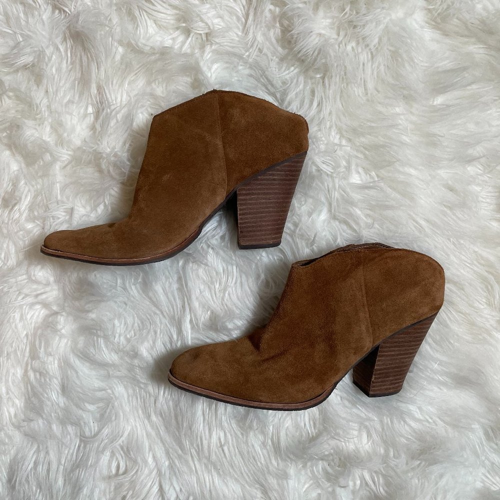 Dolce Vita Suede Booties Sz 10